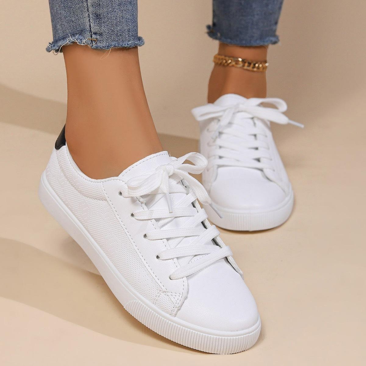 Lässige Einzelne Schuhe Damen Frühling Neue Mode Runde Zehenpartie Schnürung Flacher Boden Mode Große Größe Damen Einzelne Schuhe 42 weiß
