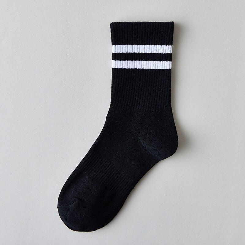 Mode Gestreiften Herren Socken Casual Streetwear Schwarz Weiß Sport Socken Männer Männlich Baumwolle Atmungsaktiv Hip Hop Skateboard Lange Socken schwarz