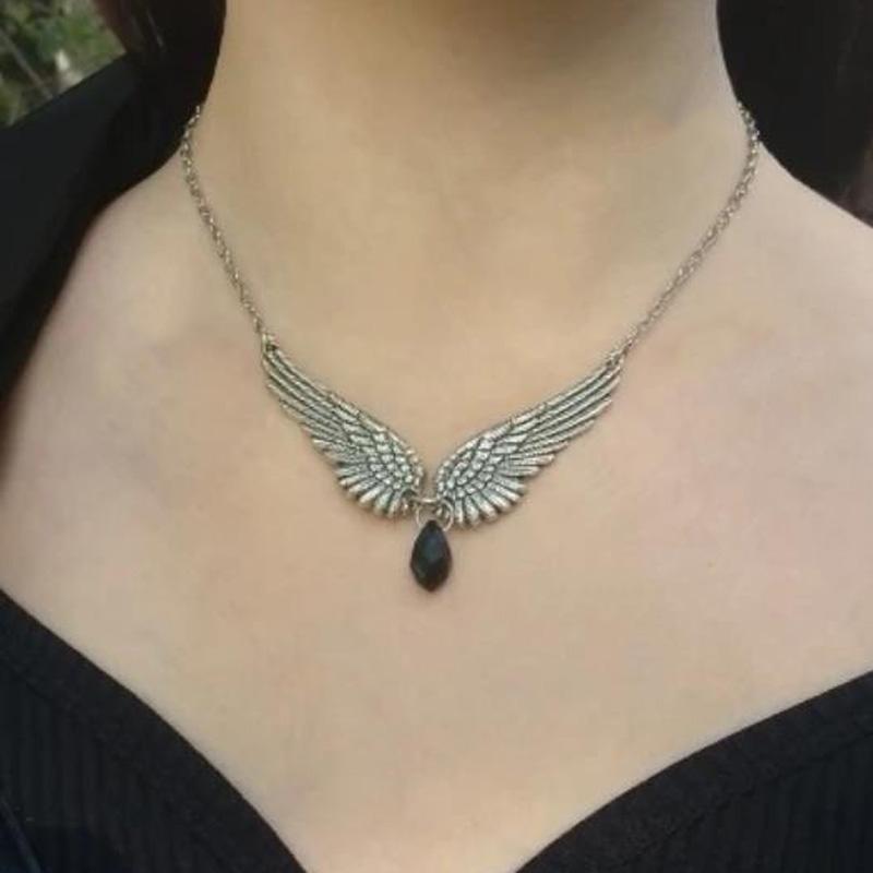 Engelsflügel Feder Schwarze Perlen Anhänger Choker Vintage Halskette Geschenk Für Frauen Mädchen Weiblich Neuer Modeschmuck Großhandel beige
