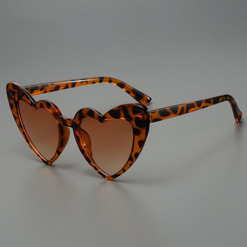 Neue Sonnenbrille mit Pfirsichherz-Motiv für Damen, modische Liebes-Sonnenbrille, Party, großer Rahmen, personalisierte Brille, modisches Accessoire, nicht polarisiert
