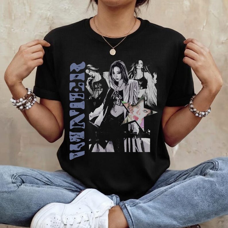 Retro Aespa T-Shirt, Aespa Dirty Work Shirt, 2026 Aespa Live Tour SYNK Aexis Line Shirt, Aespa Whiplash Shirt, Aespa Mitglieder Tee M blau