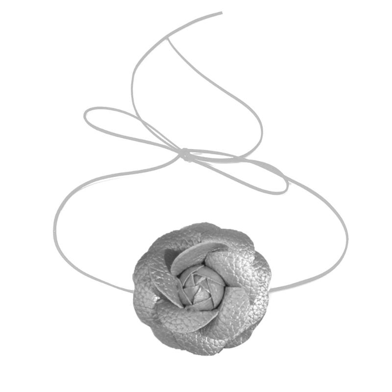 Vintage Flüssigmetall Blume Halsband Choker Halskette Schmuck Schlüsselbeinkette Halskette Temperament Lange Spitzenhalskette