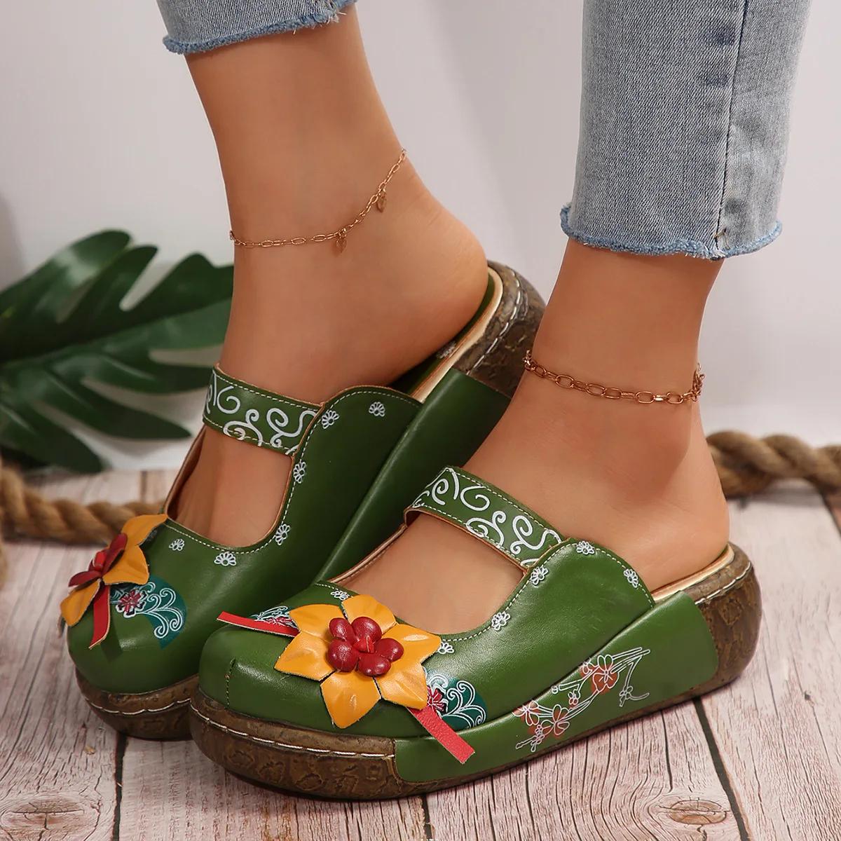 2024 Bestseller Neue Damen Sommer Schuhe Komfort Römische Plateau Sandale Damen Blume Rutschfest Übergröße Baotou Keilabsatz Damen Hausschuhe 43 grün