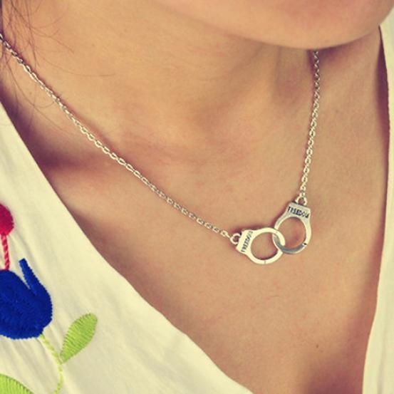 Damen Handschellen Anhänger Kette Halskette Schmuck Charme Party Geschenk KTJ