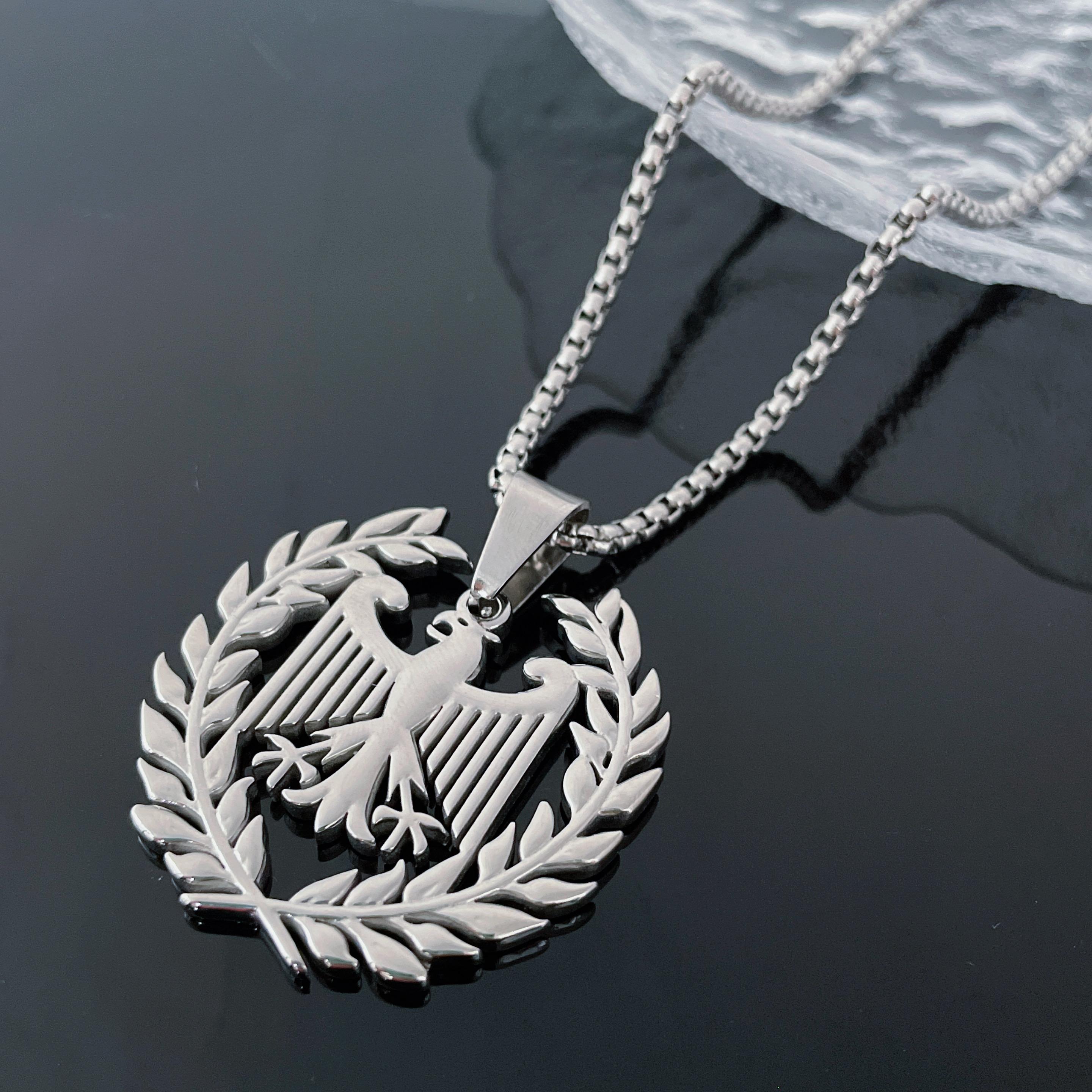 Neue Deutsche Adlerwappen Flaggen Anhänger Halskette für Männer Frauen Edelstahl Deutschland Patriotischer Schmuck Zubehör Geschenke 3pcs Necklaces silber