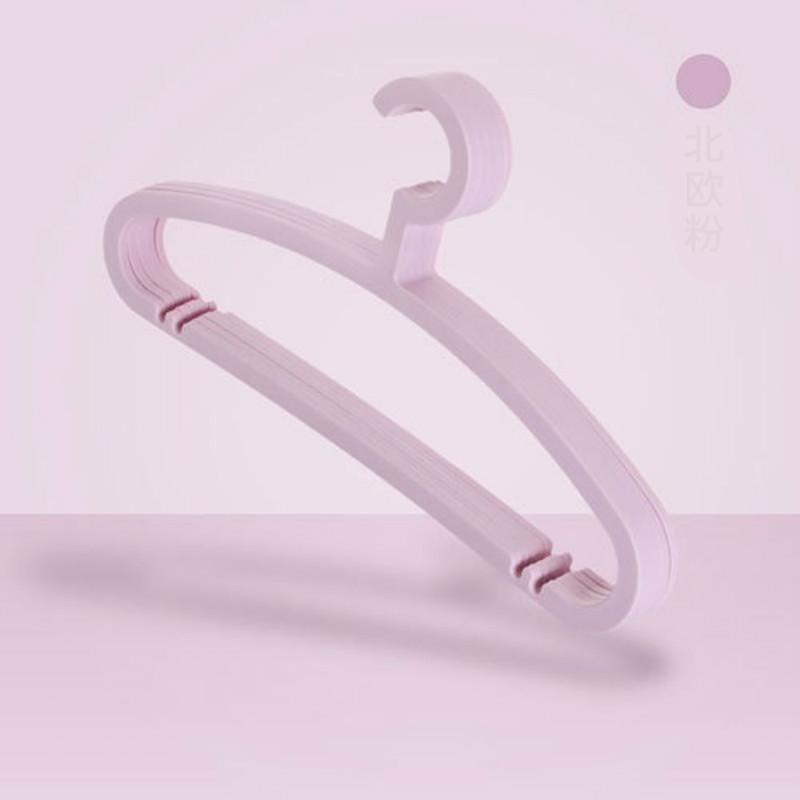 5 teile/los Haushalts Spurlose Kleiderbügel Plain Kunststoff Trocknen Kleiderbügel Nicht-slip, Trockene und Nasse Kleidung Hängen rosa