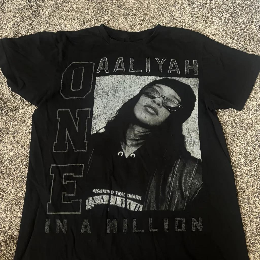 Vintage Aaliyah One in a Million Shirt Unisex Konzert T-Shirt Volle Größe S-3XL XL gray