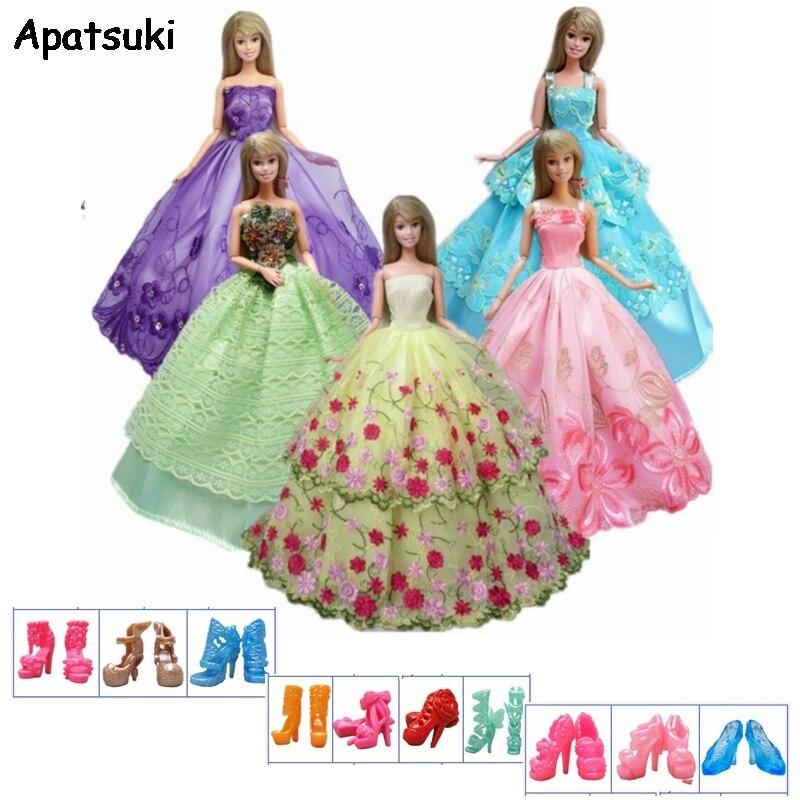 15 teile/los Puppenzubehör Für Barbie-puppe Outfits = 5 stücke Brautkleider & 10 paar Schuhe 1/6 Puppenkleidung für Barbie-puppen bunt