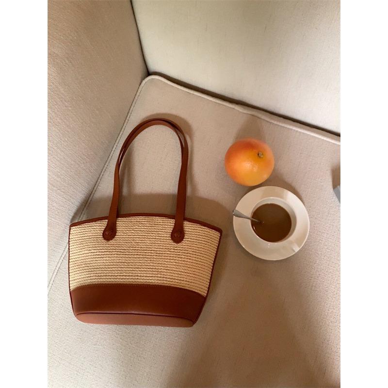 Neue Sommer Damen Taschen Große Kapazität Einzelne Schulter Achsel Tragetaschen Modische Retro Nischen Stroh Flecht Taschen für Damen brown