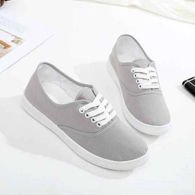 Neue Sneaker für Damen, Herbst, Schnürschuhe, weiße Schuhe, weiche Sohle, Segeltuchschuhe, atmungsaktiv, reine Farbe, Süßigkeiten, Student, Freizeitschuh, weiblich 36 graue