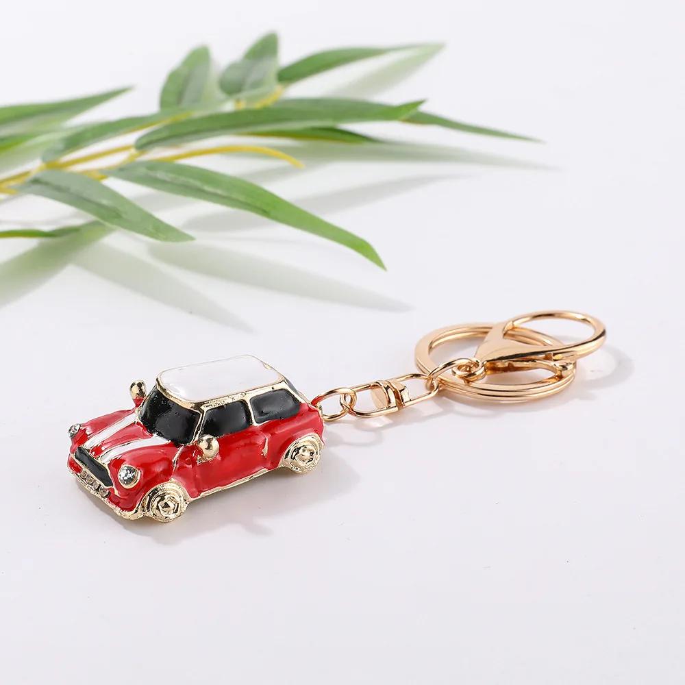 Cartoon Mini Car Keychain Rhinestone Car Model Metal Key Ring Decorative Pendant Accessories for MINI Cooper S JCW R50 rot