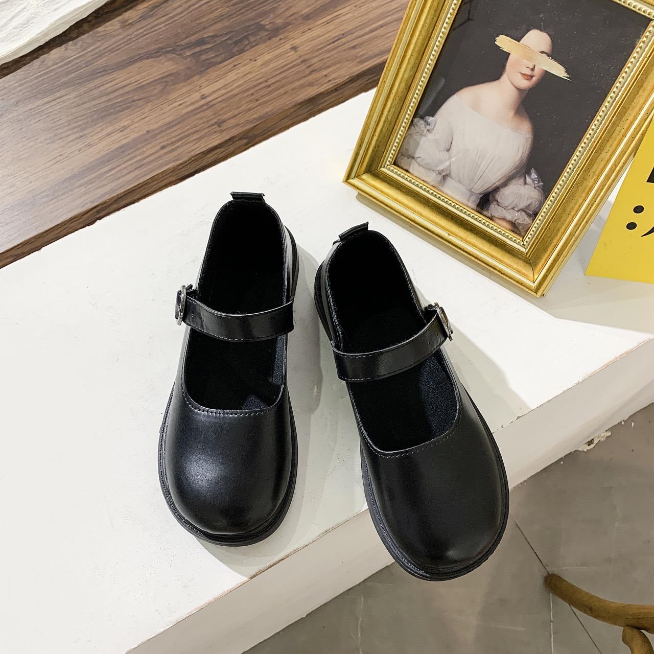 Frühling Herbst Lolita Schuhe Schnalle Mary Janes Schuhe Patent Leder Flach Frau Wohnungen Mädchen Schuhe Mode Weiche Slipper 35