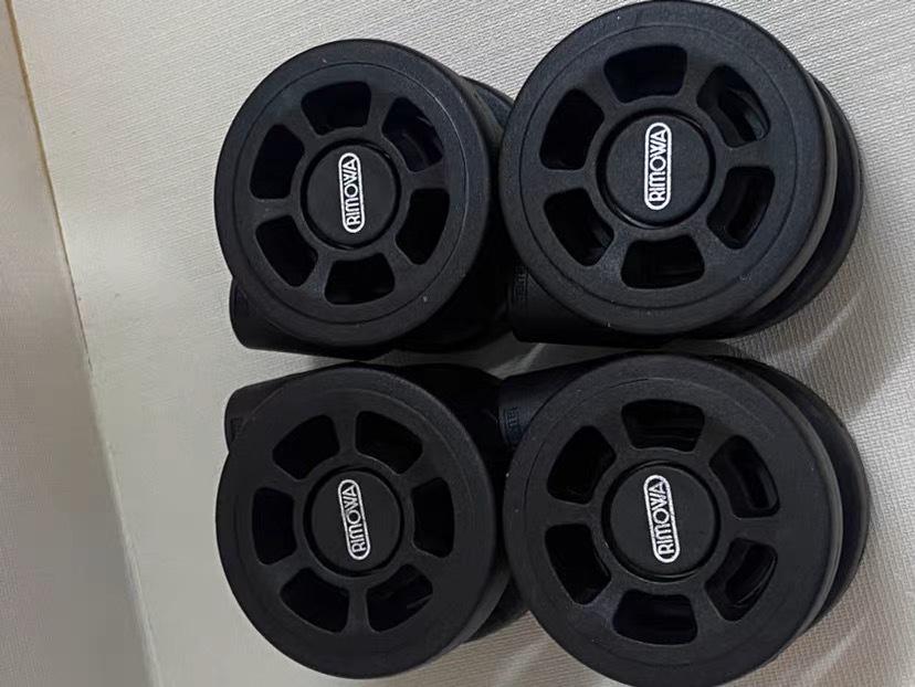 Rimowa Rad-Reparaturset für Koffer