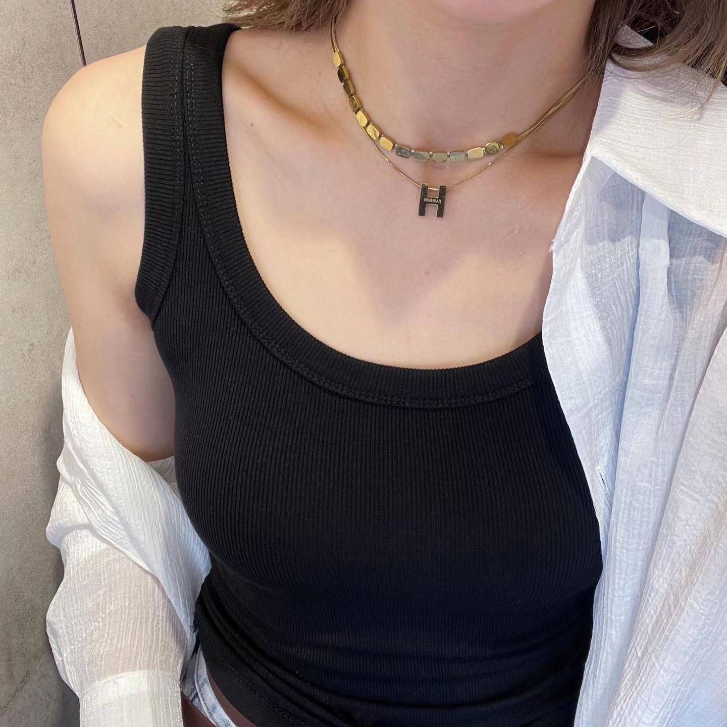 Geripptes Baumwoll-Tanktop mit U-Ausschnitt - Damenunterwäsche & Basisschicht, Sommer 2024 Stil, I-Rücken-Design XXXL schwarz