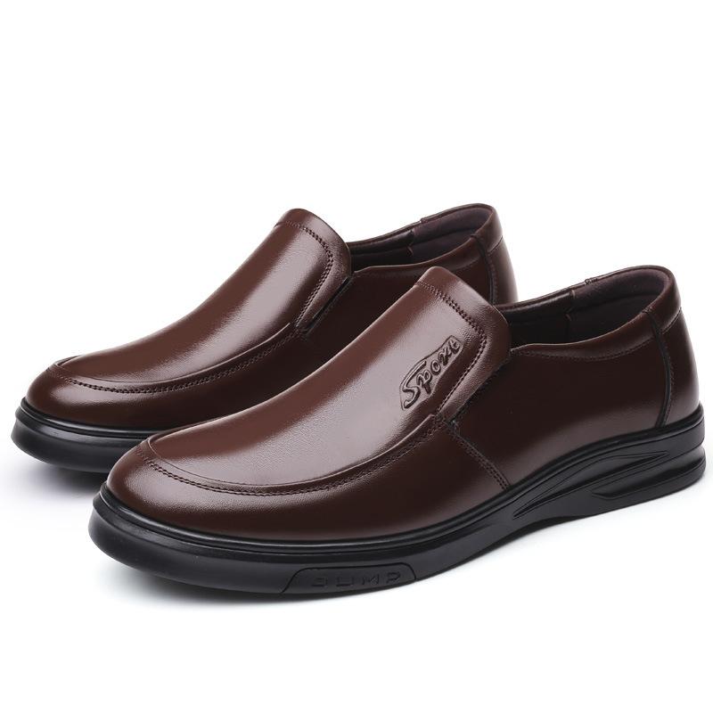 2025 Frühling Herrenschuhe Mittelalterliche und ältere Lederschuhe Herrenleder Weichsohlen-Vaterschuhe Rutschfeste Vaterschuhe Leder-Herrenschuhe für ältere Männer 40
