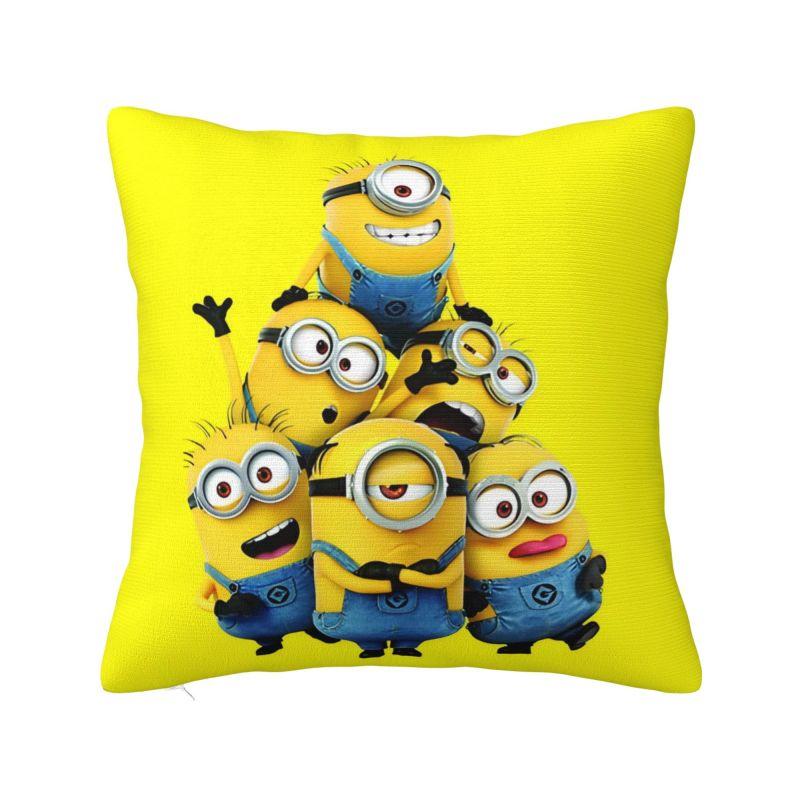 Individuelle Kissenbezüge für das Wohnzimmer mit dem Motiv 'Minions – Auf der Suche nach dem Bösewicht' Anime Niedliche Cartoon-Stil Luxus-Kissenbezug Quadratische Kissenhülle 22x22Inch