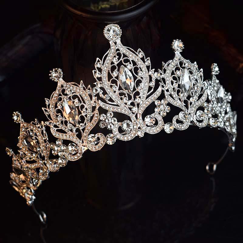Luxuriöse mit Diamanten besetzte Kristallkrone Großartiges Retro-Haaraccessoire Prinzessin Hochzeitskleid Hochzeitskrone Super Ätherisch gray