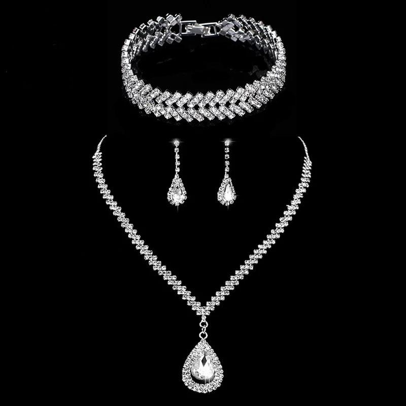Hochwertiges, mit Diamanten besetztes Brautset, Halskette, Ohrringe, Armband, dreiteiliges Set, Accessoires für das Brautkleid. silber