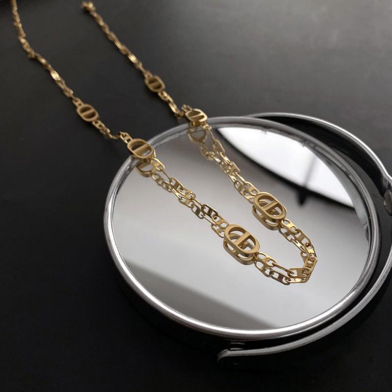 Halskette mit Schweinenase aus koreanischem Titanstahl, 18 Karat Gold – luxuriöse, hochwertige Retro-Schlüsselbeinkette für Damen