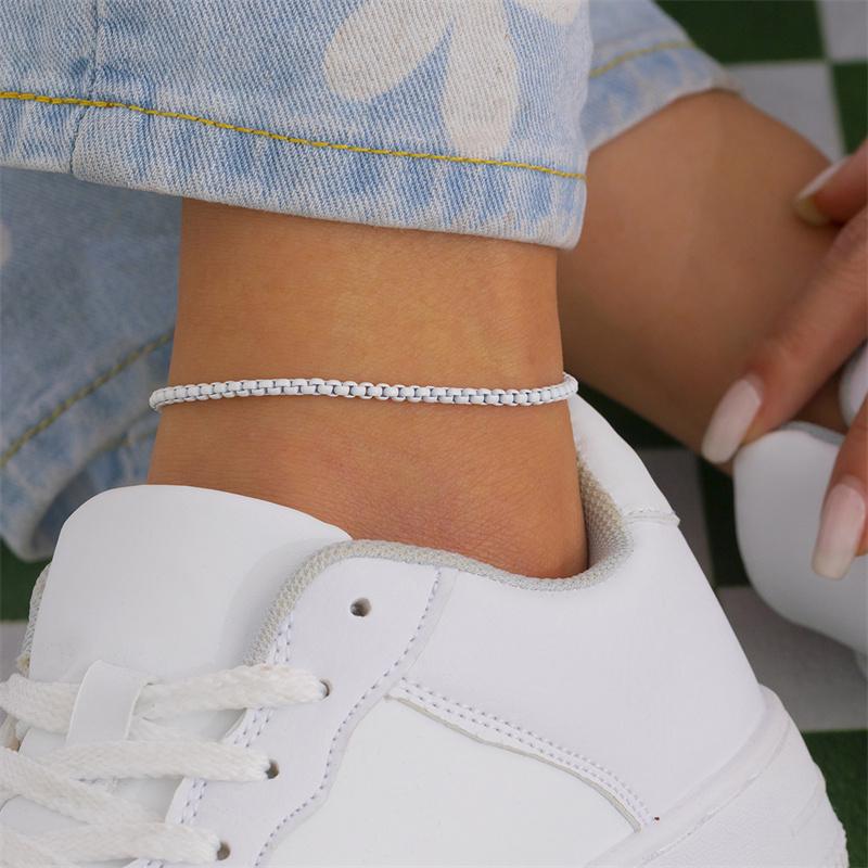 Buntes verstellbares Fußkettchen aus Metallkette für Frauen, Sommer, Strand, dünne Kette, Knöchel, barfuß, Y2K, weiblicher Fußschmuck weiß