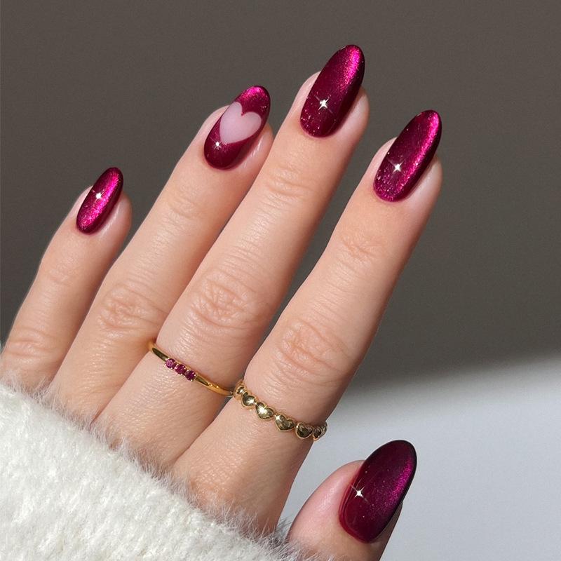 Weinrote Herz Abnehmbare Nailart-Stücke - Trendige, Tragbare Falsche Nägel Tool Kit Model