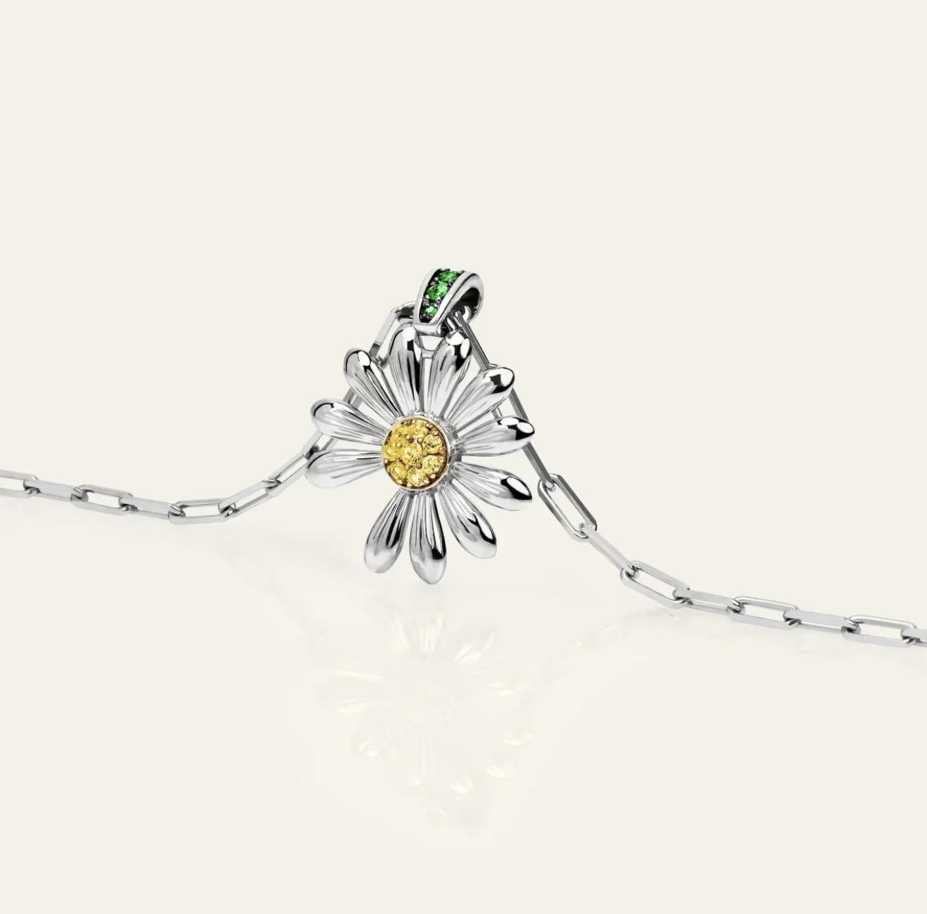 a 880818 GD Stil Halskette Kpop Heißes Idol G-DRAGON Offiziell Gleicher Stil Halskette Neue Diamant-Einlage Gänseblümchen Halskette gray