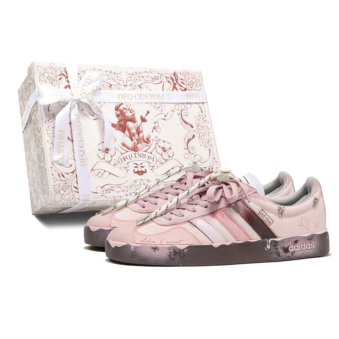 Adidas VL COURT 2.0 Da Vinci, Rosa Schmetterling Dämpfung Low-Top Skateboard-Schuhe Unisex Rosa Braun HQ1802(TeamM-S-BOX) 43⅓ white