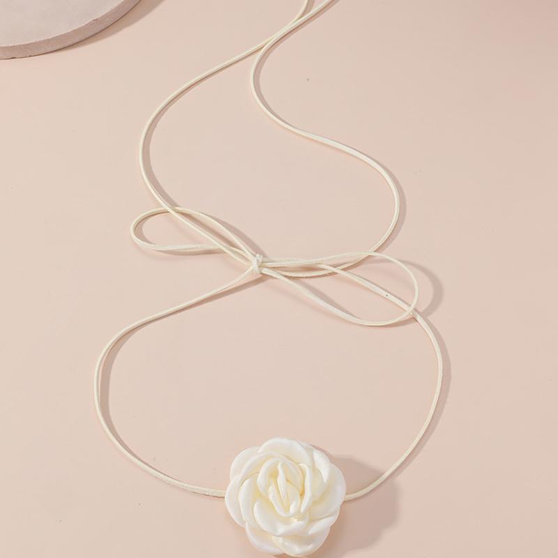 Samt Blumen Halsband Halskette Große Blumen Halsband Halskette Kamelienblume beige
