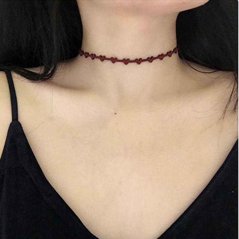 Gothic Punk Spitzen Choker Halskette für Damen Teenager Mädchen Nieten Herz Kragen Halskette Rock Mode Schmuck Geschenke Party Halskette beige