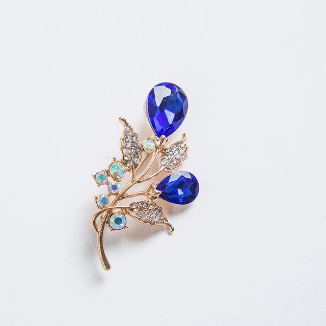 Mode Glänzende Kristall Blume Brosche Weibliche High-Grade Legierung Tulpe Blume Farbe Temperament Corsage blue
