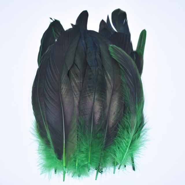 50 teile/los Bunte Hahn Federn Für Handwerk Huhn Dekoration Für Handarbeiten Und Kunsthandwerk Karneval Diy Zubehör Plumes grasgrüne