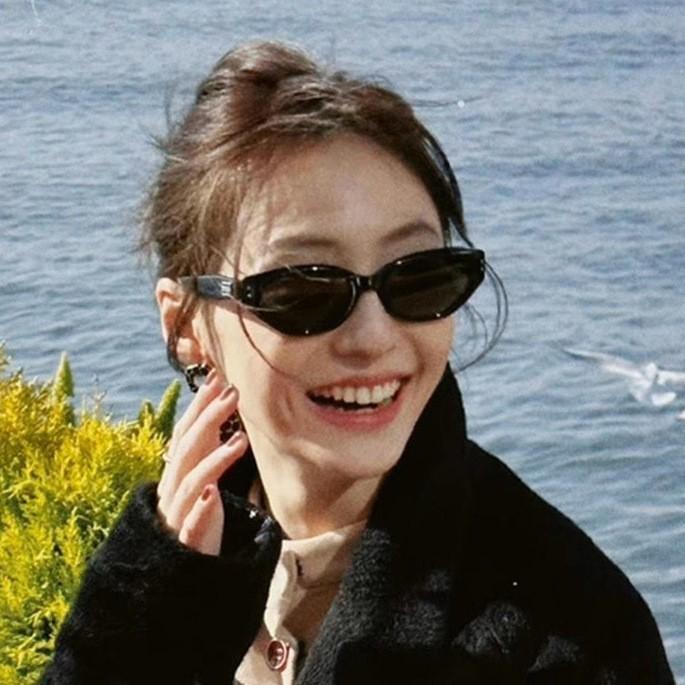 Retro-Sonnenbrille mit schmalem Rahmen und kleinem Rahmen für Damen, hochwertiger Sonnenschutz, Street Shot, UV-Schutz, Sonnenbrille für Herren