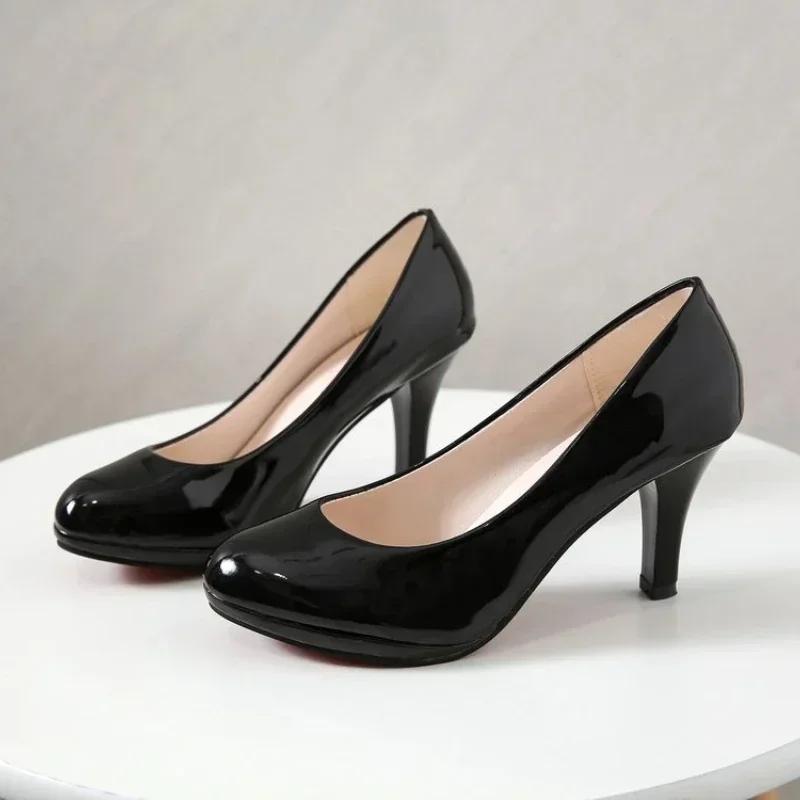 Mode 2024 Sommer Klassiker Runde Spitze Damen Pumps Bequeme flache Büro Damenschuhe Solide Plateau Damenschuhe 39