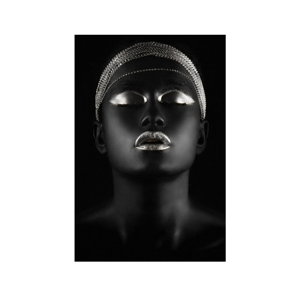 Afrikanische Frau hält Goldschmuck auf Leinwand, Poster und Drucke, schwarze Models, Kunstgemälde an der Wand, Kunstbilder für das Wohnzimmer 40x60cm no frame