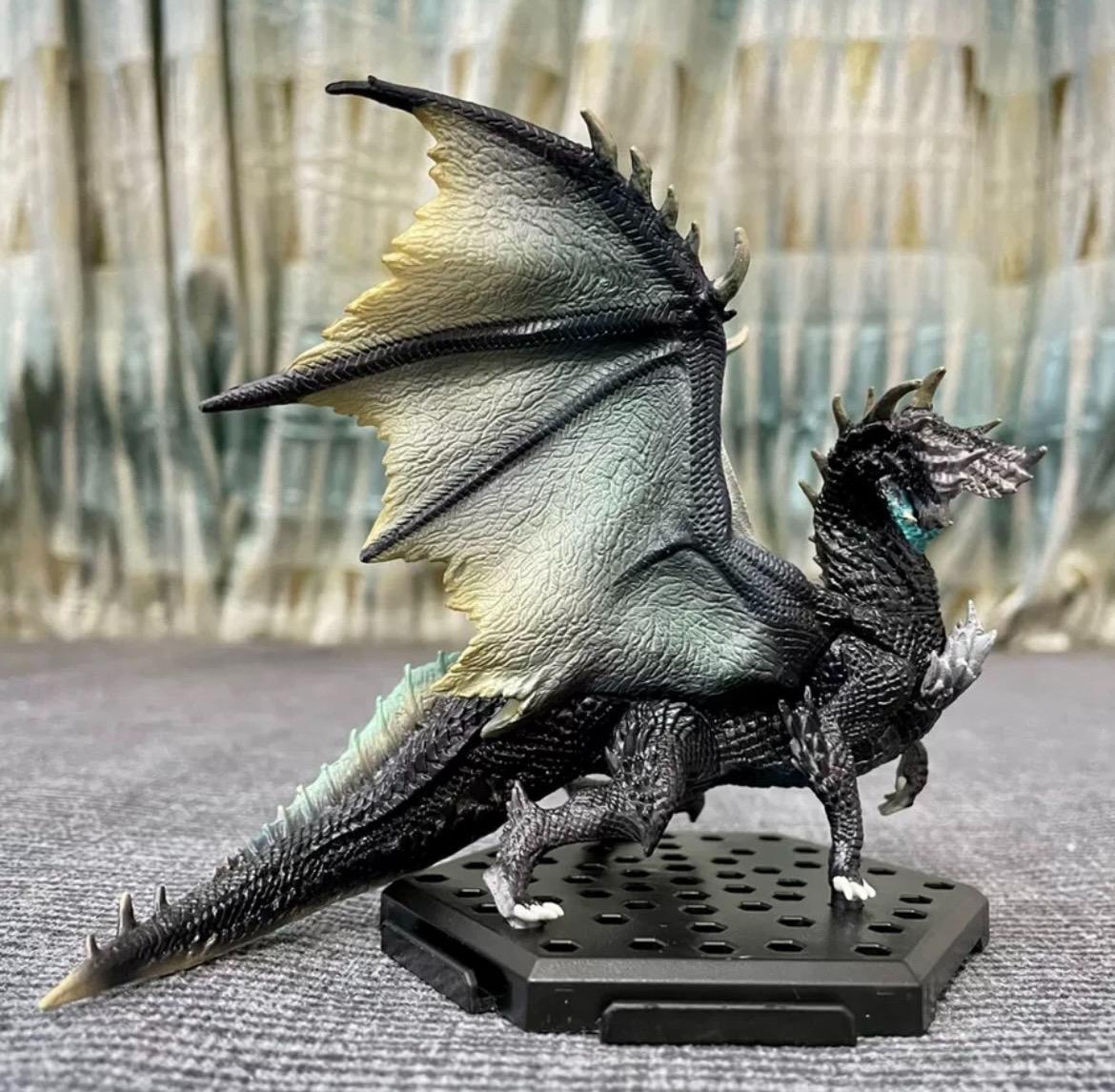 NEUES Monster Hunter World Ice Borne Drachenmodell Alatreon Ornamente Sammlung Actionfigur Geschenk Spielzeug Perfektes Geschenk
