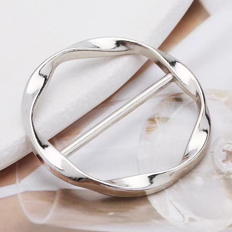 Ecke Saum Taille Geknotet Broschen Kristall Perle Metall Hijab Seidenschal Ring Clip Knopf Hemd T-Shirt Fixierter Halter Schal Schnalle 1PCS silber