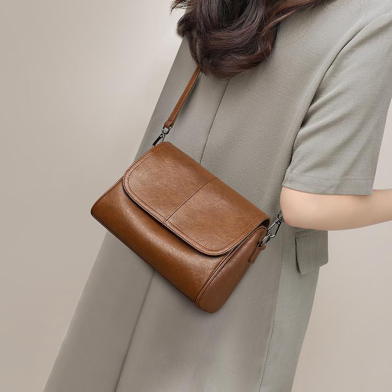Neue Herbst- und Wintermode Damen Tasche Umhängetasche Kissen Tasche Ein Schulter Retro Achselhöhle Kleine Quadratische Tasche gray