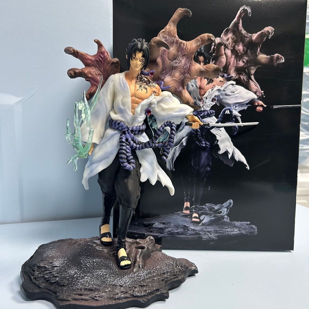 Naruto Sasuke Uchiha Eiserner Vorhang Beschwörungsreihe Spot Anime Figuren Heftige Position Das Schwert ziehen Dämon kann sich Bewegen PVC Spielzeug Geschenk