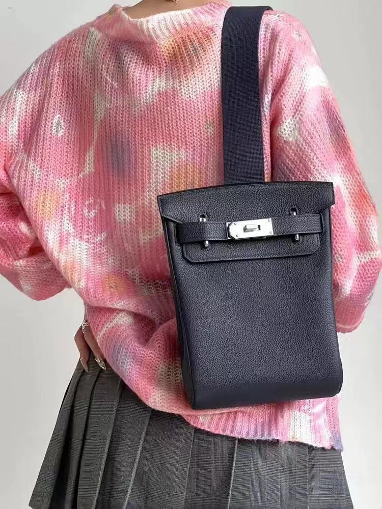 2025 Neue Togo Weichleder Tasche Echtes Leder Für Männer Und Frauen H Zuhause Brust Baotou Schichtleder Schulter Diagonale Umhängetasche 17cm schwarz