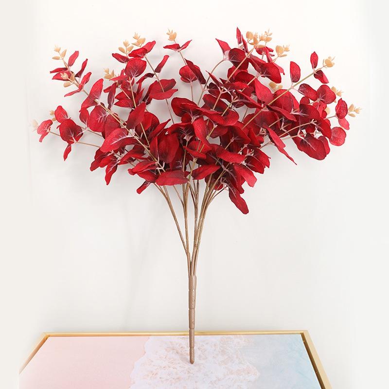 1 Stück künstliche Blume Eukalyptusblatt 47 cm, künstliche Pflanzenzweige, dekorative Seidenblumen, Blumenstrauß, Zuhause, Blumenarrangement, Party, Tischvase, Dekoration rot