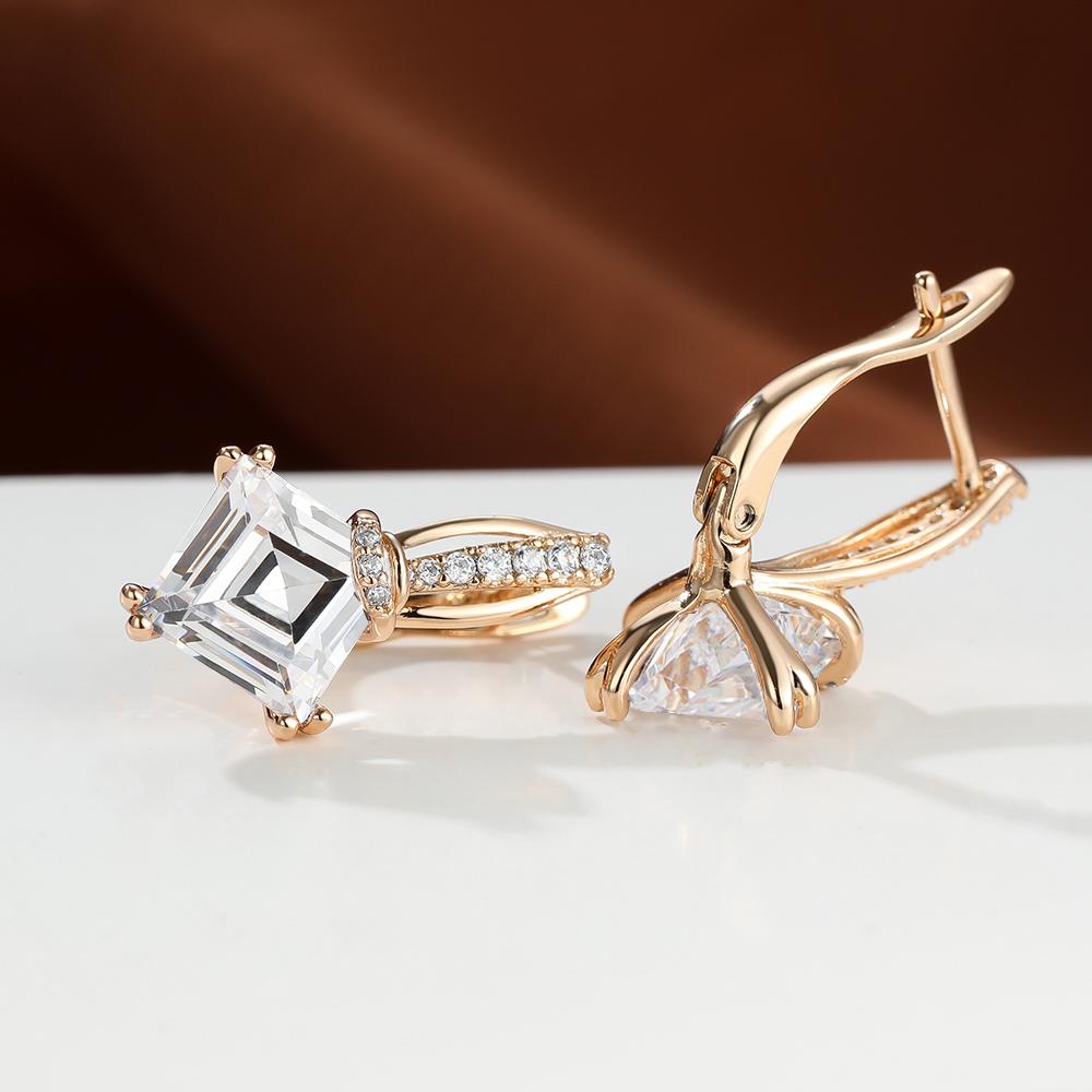 Frau Mode Gold Farbe Prinzessin Schmuck Prinzessin Cut Grün Stein Ohr Bolzen Ohrringe Tropfen Baumeln Ohrringe Schmuck weiß