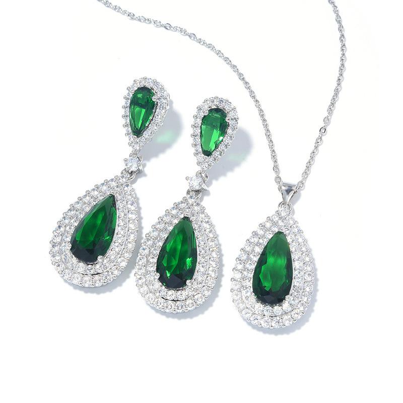 Modisch und übertrieben mit Diamanten besetztes großes Wassertropfen-Ohrring-Halsketten-Set für Damen, luxuriöser Dinner-Zirkonia-Schmuck, stilvoll, grandios und elegant Necklace white