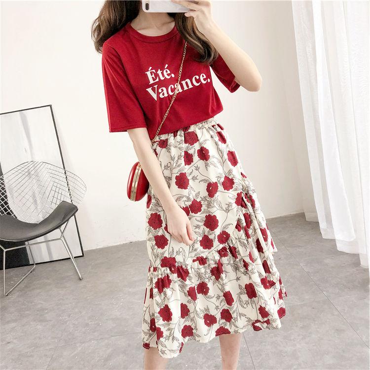 Anzug Damen Sommer T-Shirt Zweiteiliger kleiner frischer Western-Stil Online-Promi-Blumenrock Anzug Schlanker Kurzarmrock 2-tlg. 2XL rot