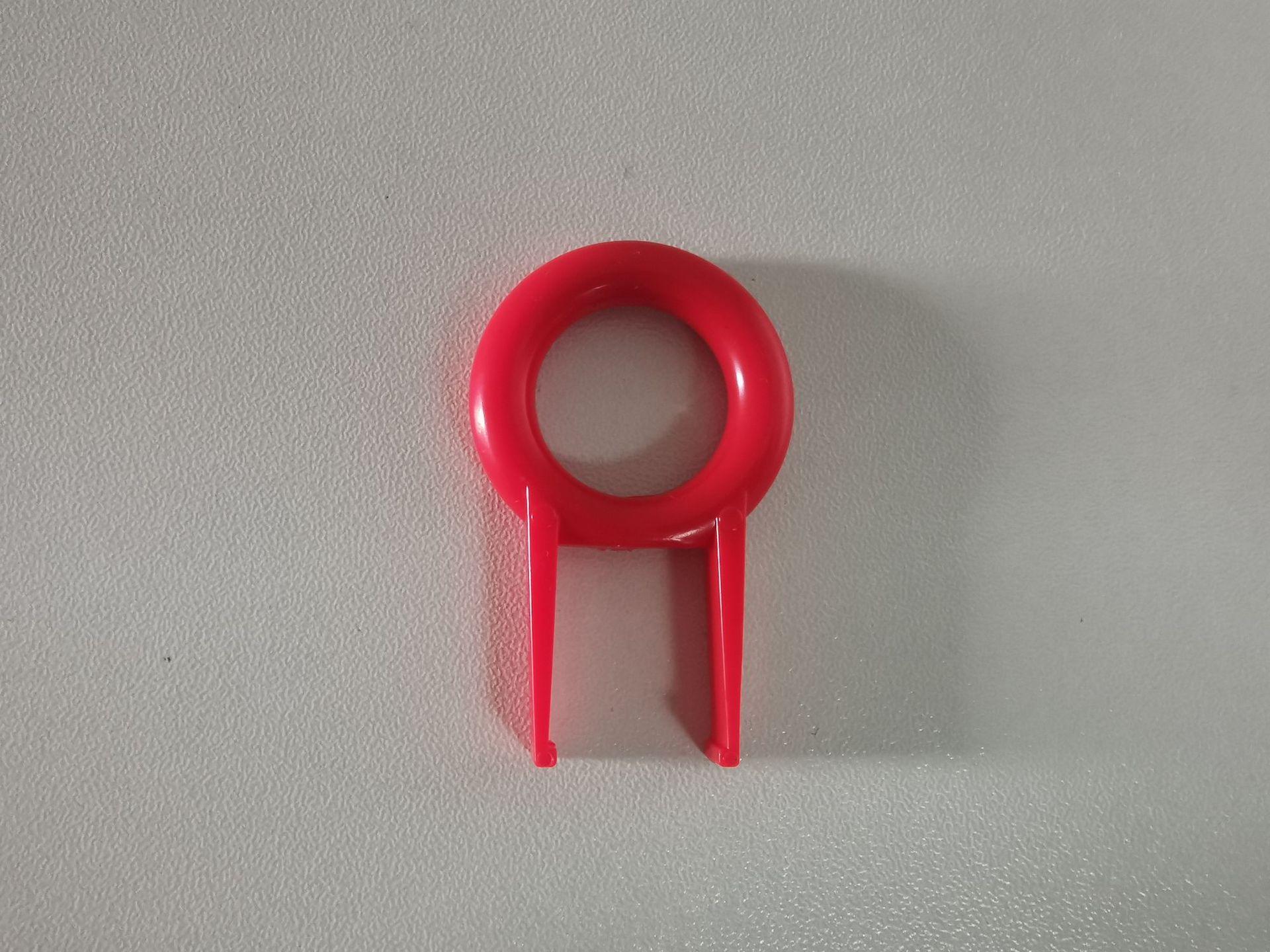 Tastatur-Tastenzieher Der mechanische Tastatur-Tastenzieher ist für verschiedene Tastatur-Tastenzieher und geeignet rot