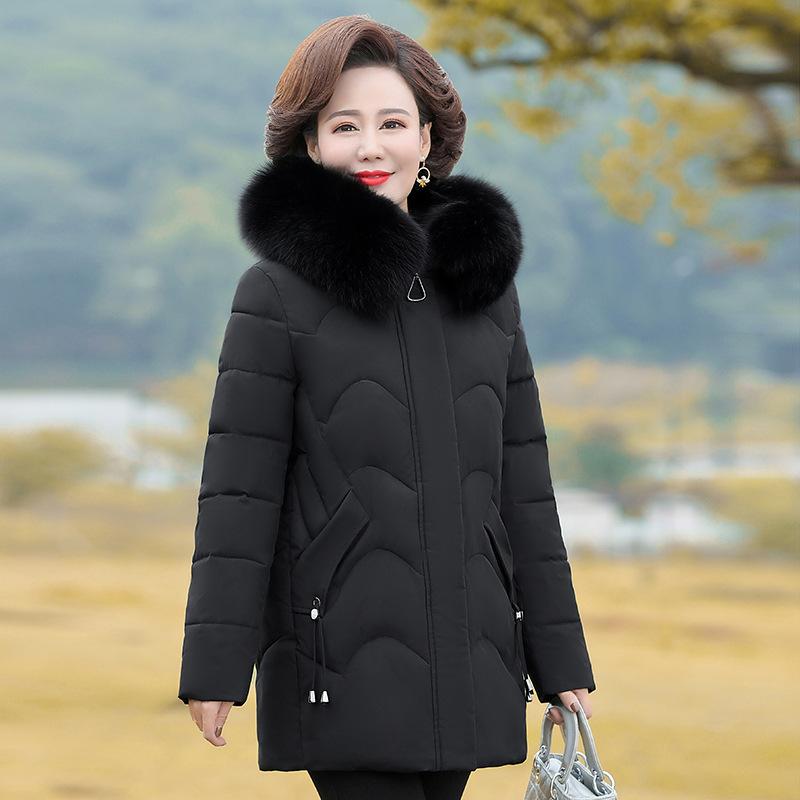 Mittleren Alters und ältere Frauen mit Baumwolle gefütterte Jacken 2024 Winter verdickt großen Pelzkragen Mutter Daunen Baumwolle gefütterte Kleidung beliebte Jacken sind beliebt 5XL schwarz