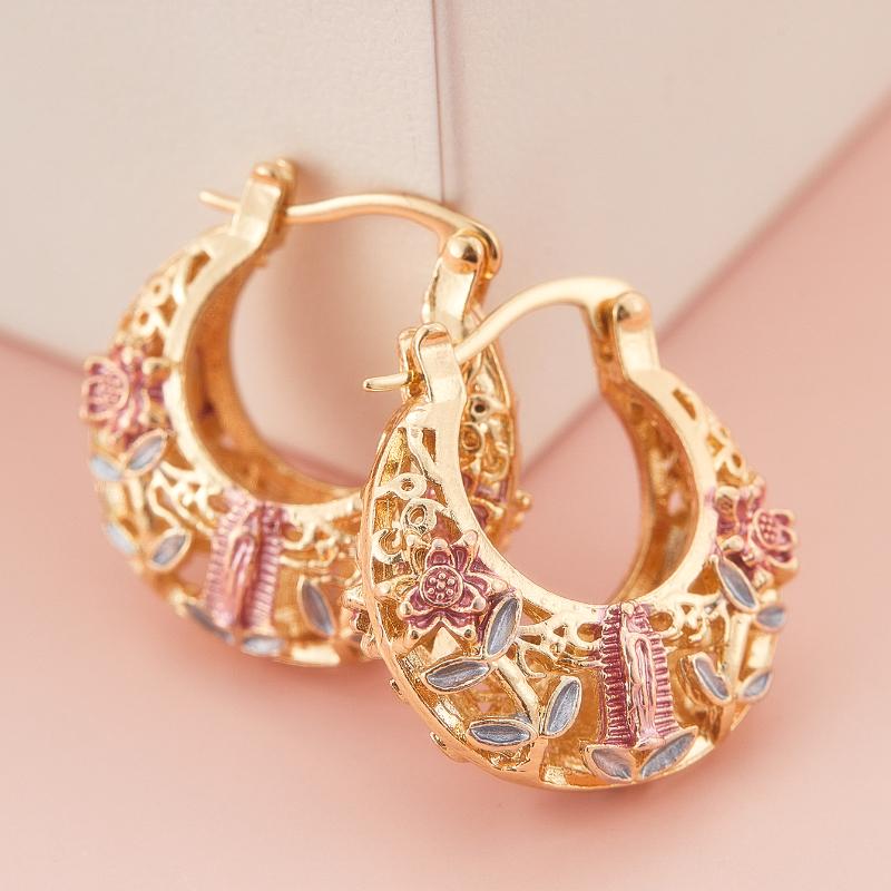 Elegante geschnitzte hohle Creolen Exquisite Accessoires für Frauen Schmuck für Feiertage Hochzeiten Schmuckgeschenk Accessoires beige