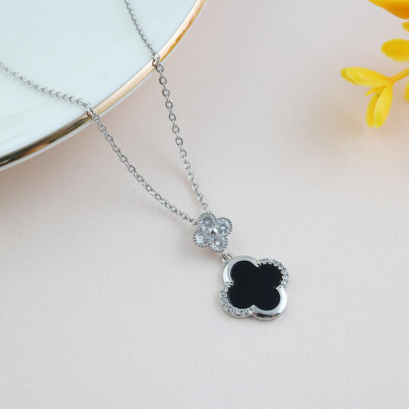 Mode Hochwertige Vierblättriges Kleeblatt Halskette Einfache Mode Hundert Temperament Schlüsselbein Kette Hochwertige Damen Halskette Schmuck schwarz