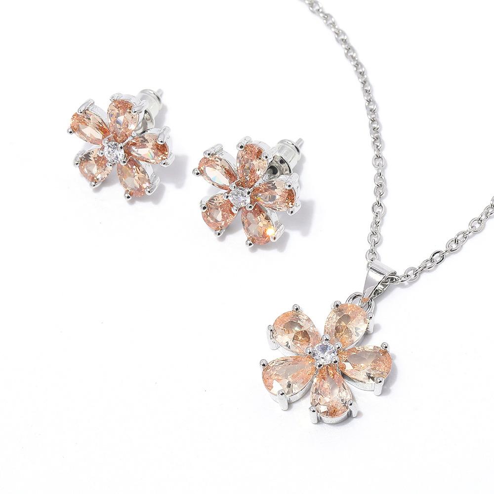 Kleines Blume Zirkon Ohrring Set Halskette High End Fee Accessoires Mehrfarbig Optional Schmuckset für Frauen necklace stud earrings two-piece set free chain