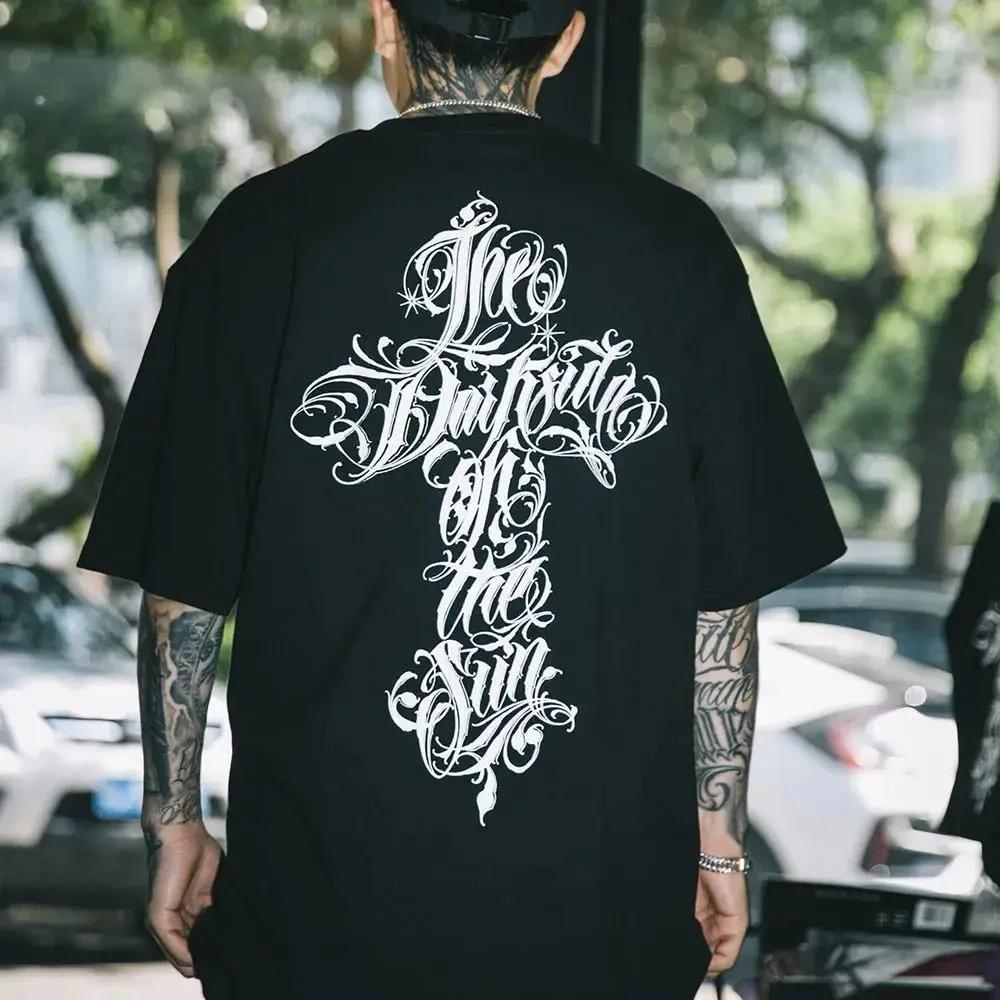 Harajuku Streetwear Hip Hop Herren Tattoo Chicano Front Fross Kurzarm T-Shirt Persönlichkeit Gangster West Coast Streetwear XL schwarz