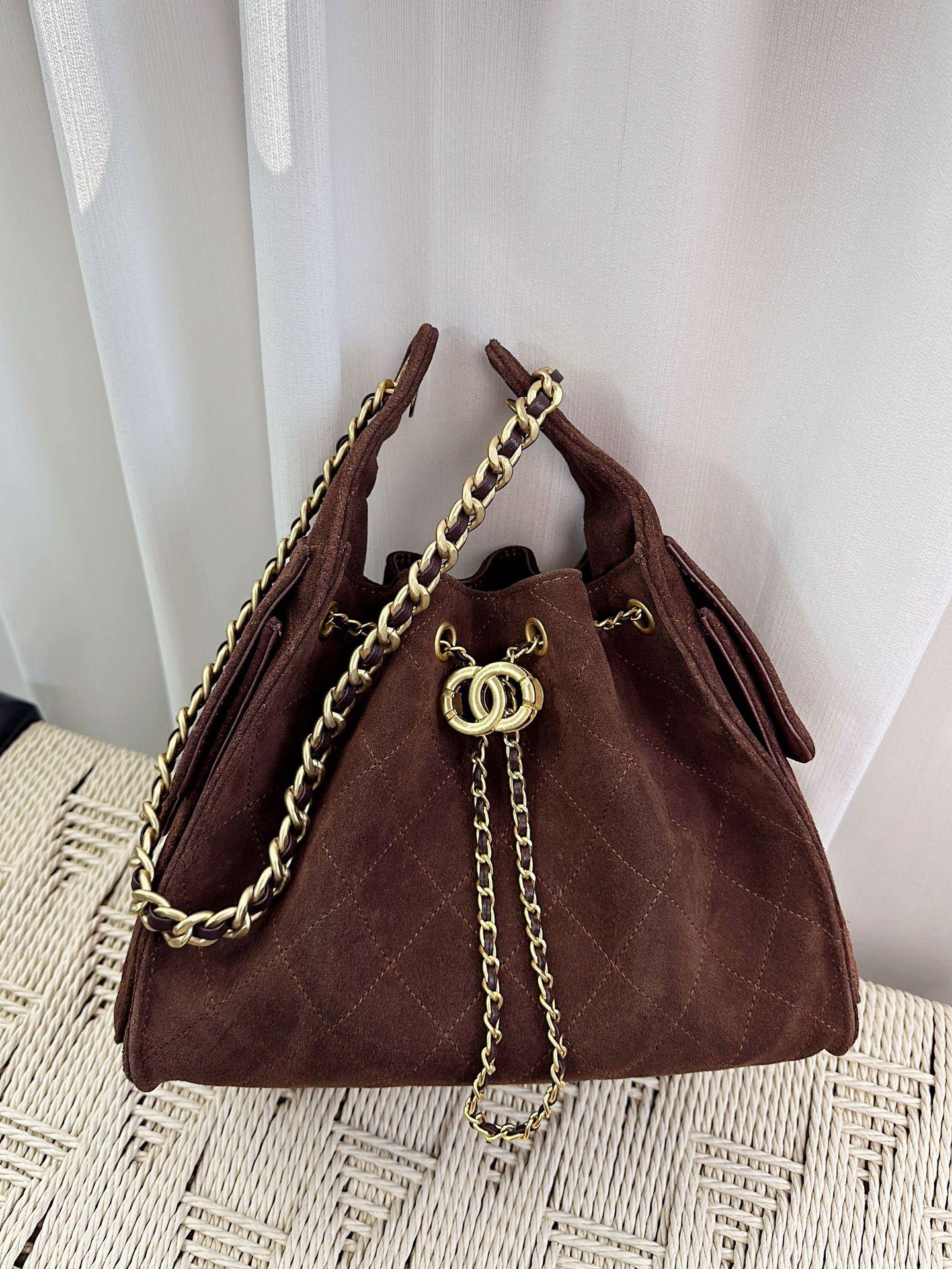 Kleine Tannenzapfen Leder Kordelzug Rindsleder Ein-Schultertasche Gewaschenes Leder Hobo Achseltasche Echtes Leder Bucket Tragetasche Damen 26x20x13cm kaffeebraun